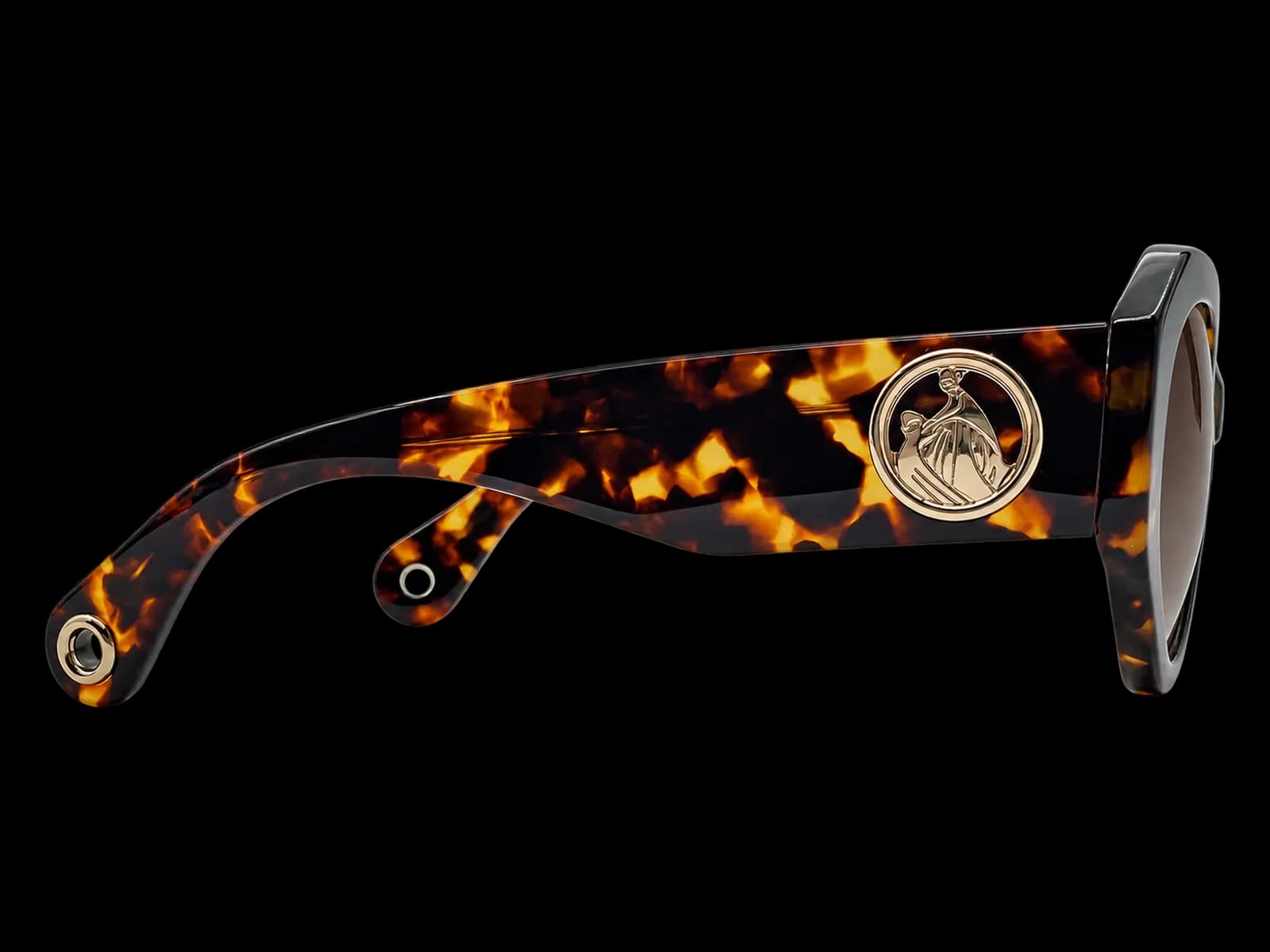 LNV647S